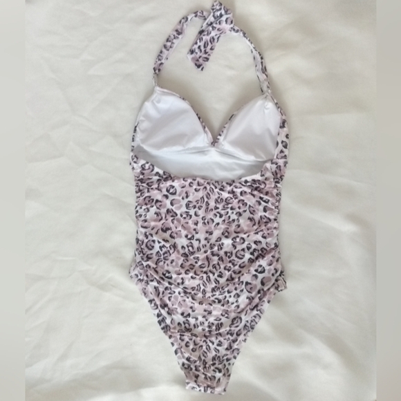 Beautikini Pink Leopard Print One-Piece Swimsuit Tummy Control NWT M - Picture 2 of 3